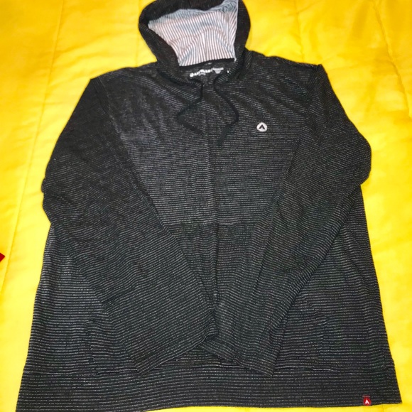 airwalk sweater